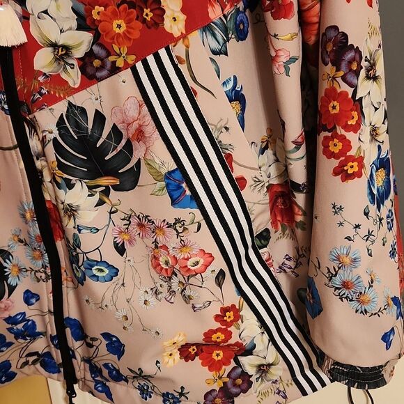 Johnny Was Live Flower Print Reversible Jacket w/ Hood Size S - Picture 5 of 16